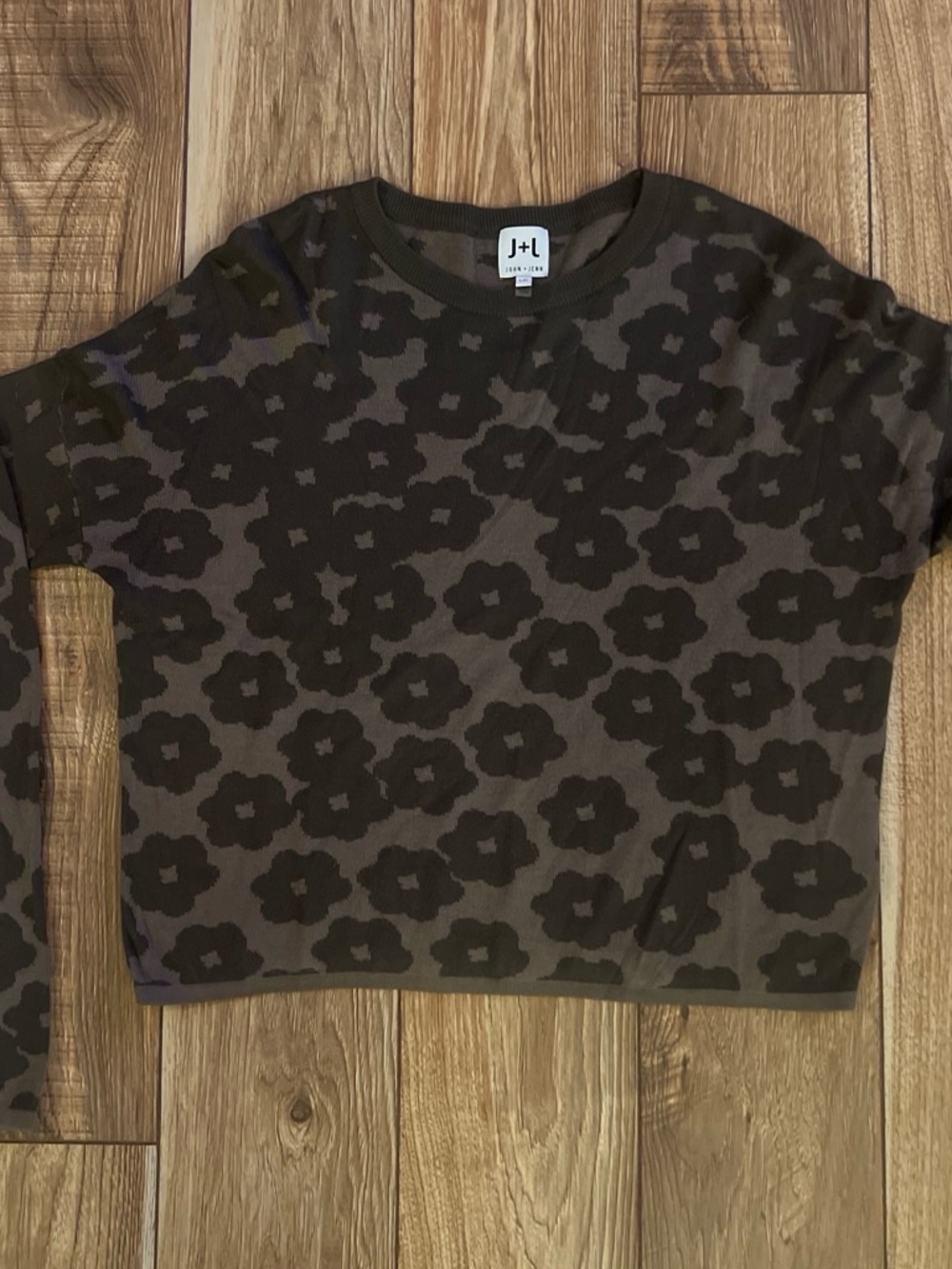 John + Jenn Brown and Tan Floral Cropped Crewneck Sweater